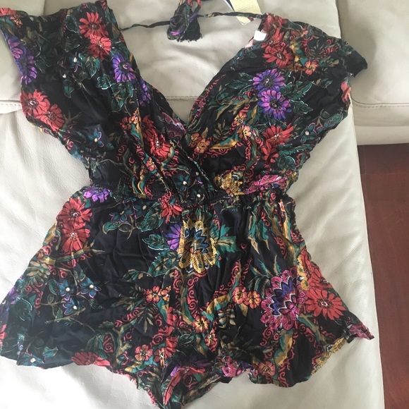 Romper - Picture 2 of 2